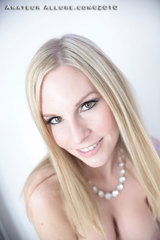 Blondie gives awesome head 02