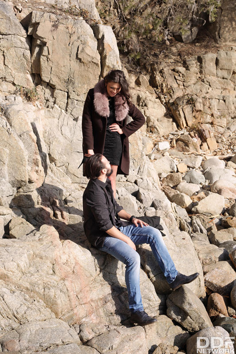 Verona Sky In VIP Distraction 08