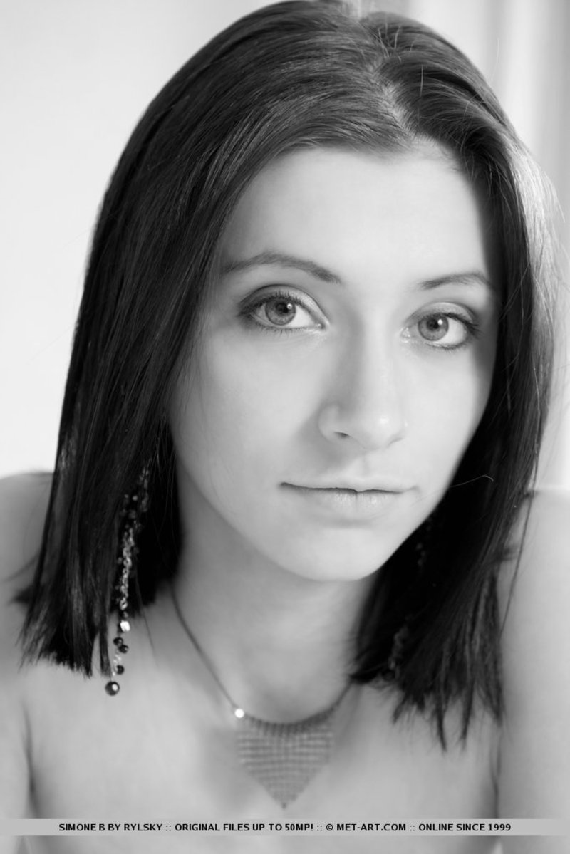 Simone B - Thalia 15