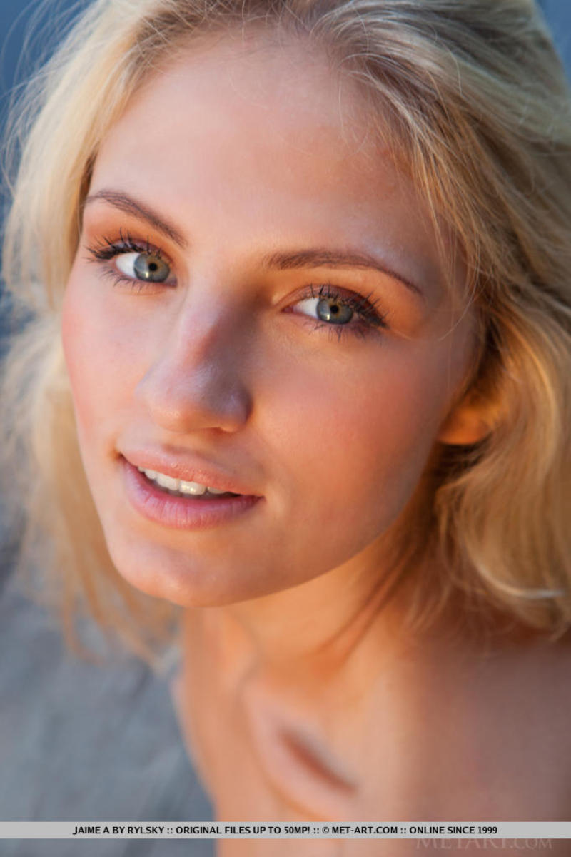 She's good at teasing 10