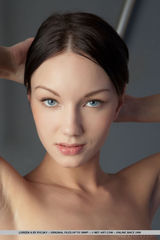 Sweet dark-haired beauty 05