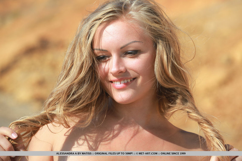 Presenting Alessandra 04