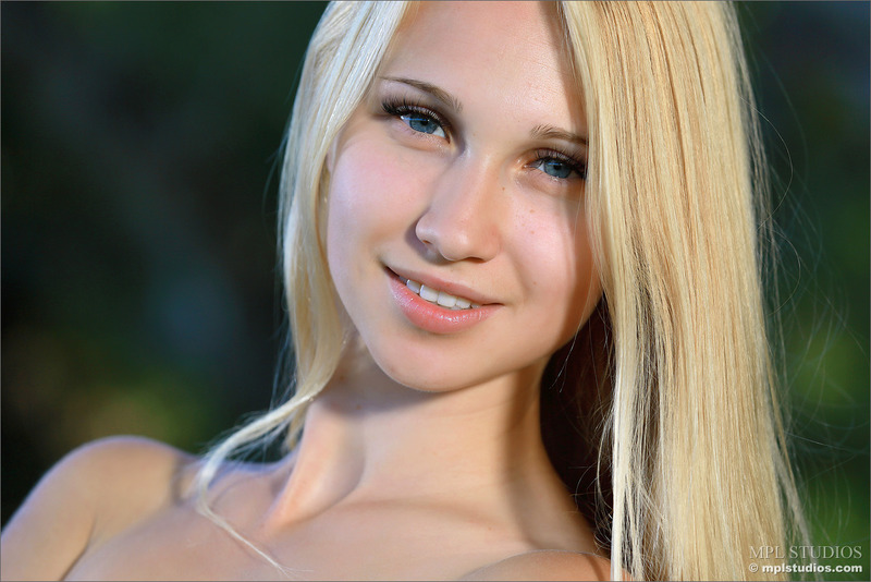 Belonika - Blond Nymph II 11