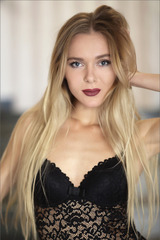 Karissa Diamond - Stepping Out 02