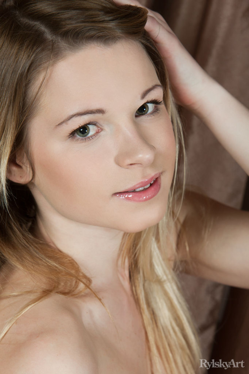 Sexy Teen Malinda 11