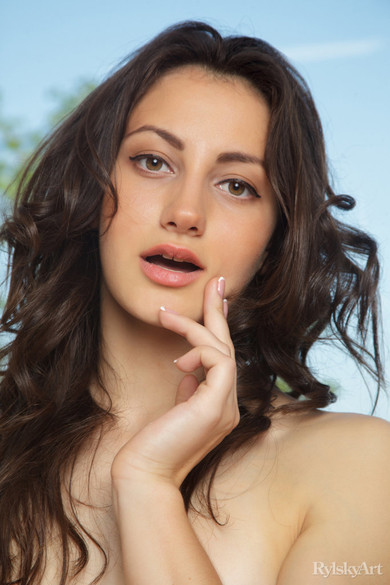 Oknomias - Gladys 14