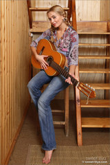 Six String 00