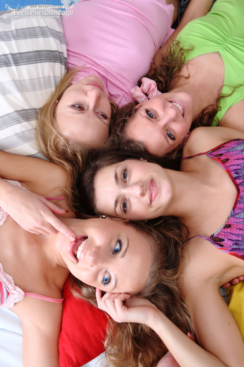 Hot Lesbian Foursome 01