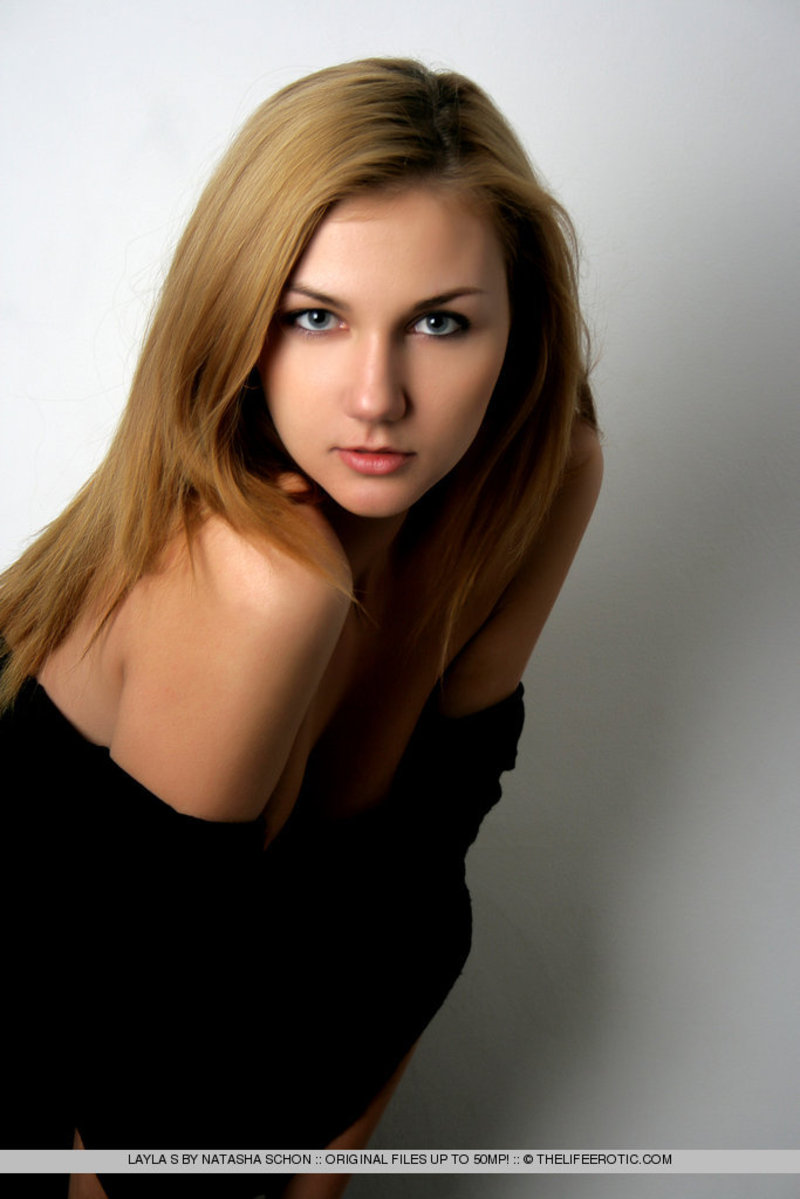 Layla S - The Catwalk 08