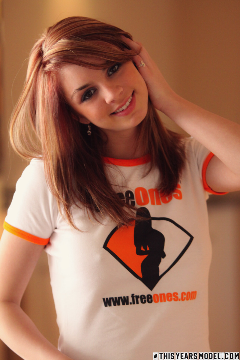 Aspen Martin Advertises For Freeone 01