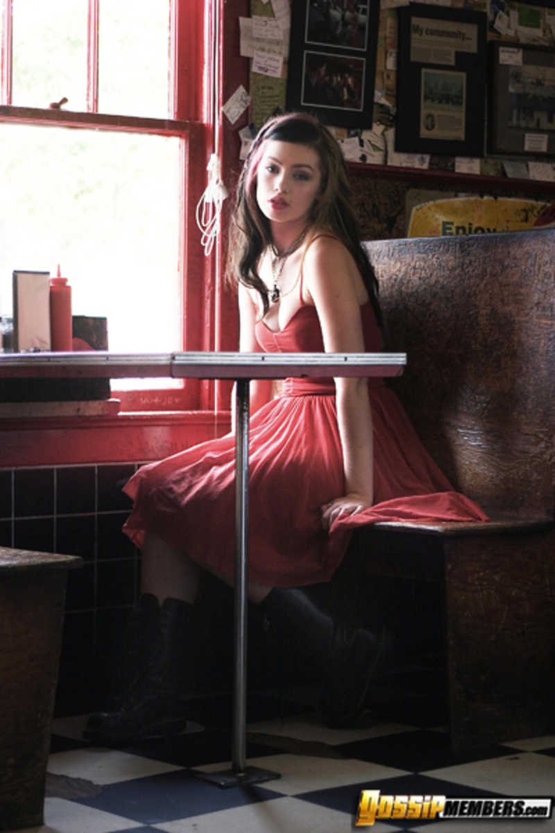 Skye Sweetnam Canadian Cunt 04
