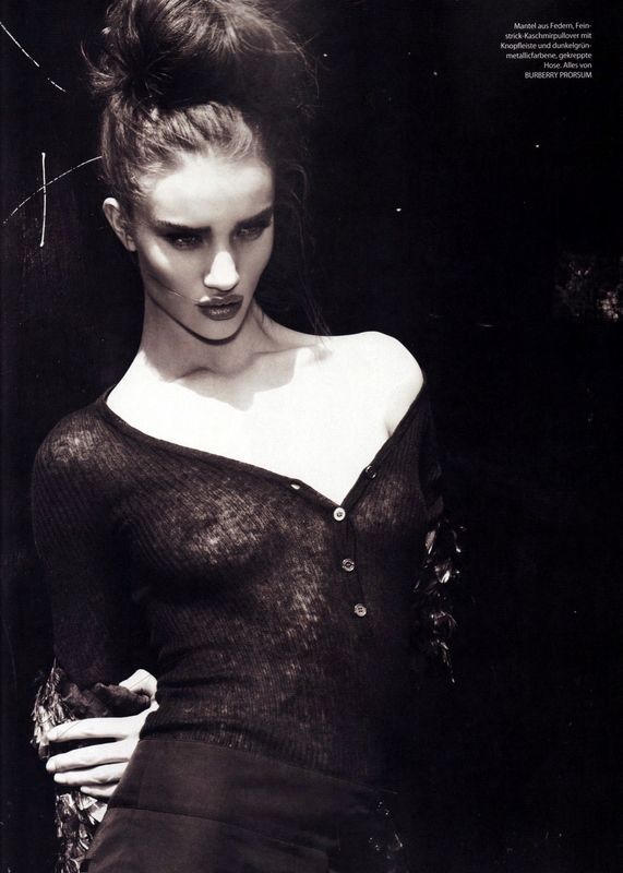 Hot Rosie Huntington 10